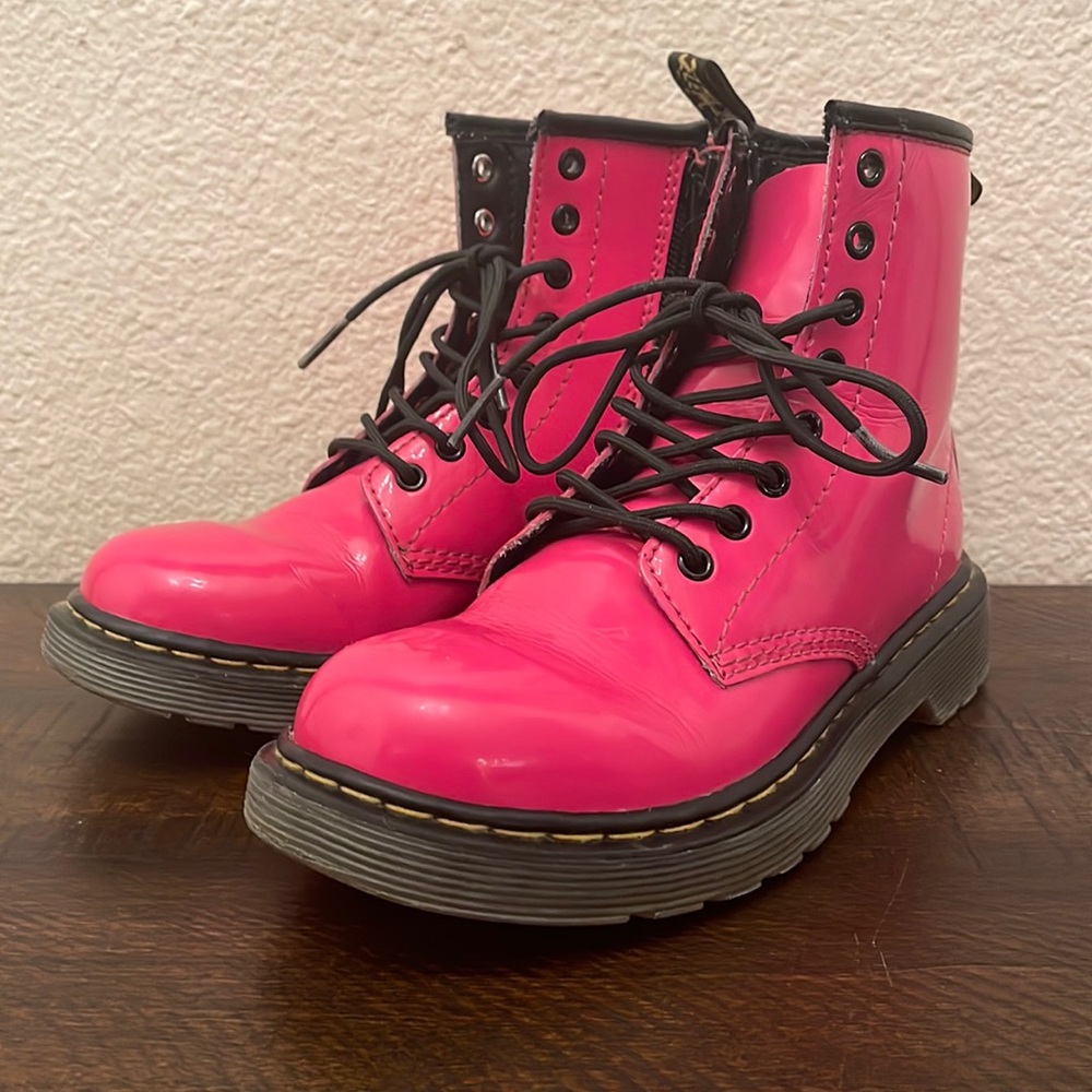 Dr. Martens Delaney